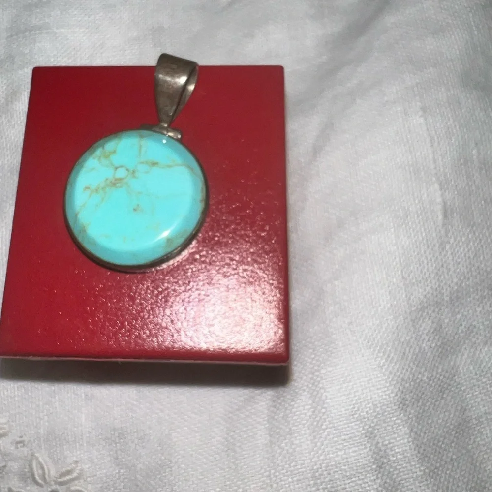 Turquoise‎ sterling silver pendant